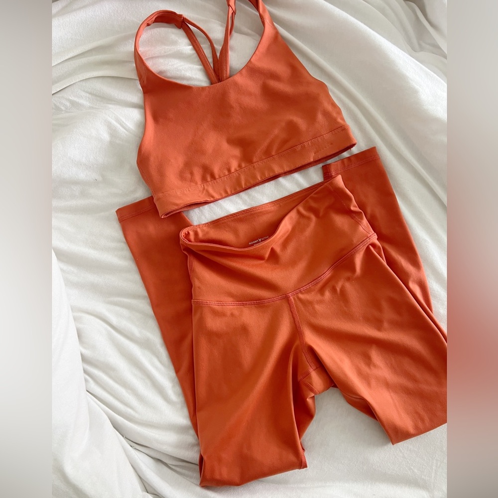❤️‍🔥OLD NAVY CORAL WORKOUT SET
